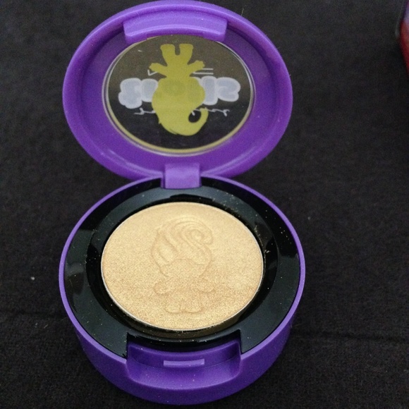MAC Troll collection eyeshadow - Picture 2 of 4